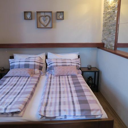 Apartments And Rooms Stefanac Slunj Bagian luar foto
