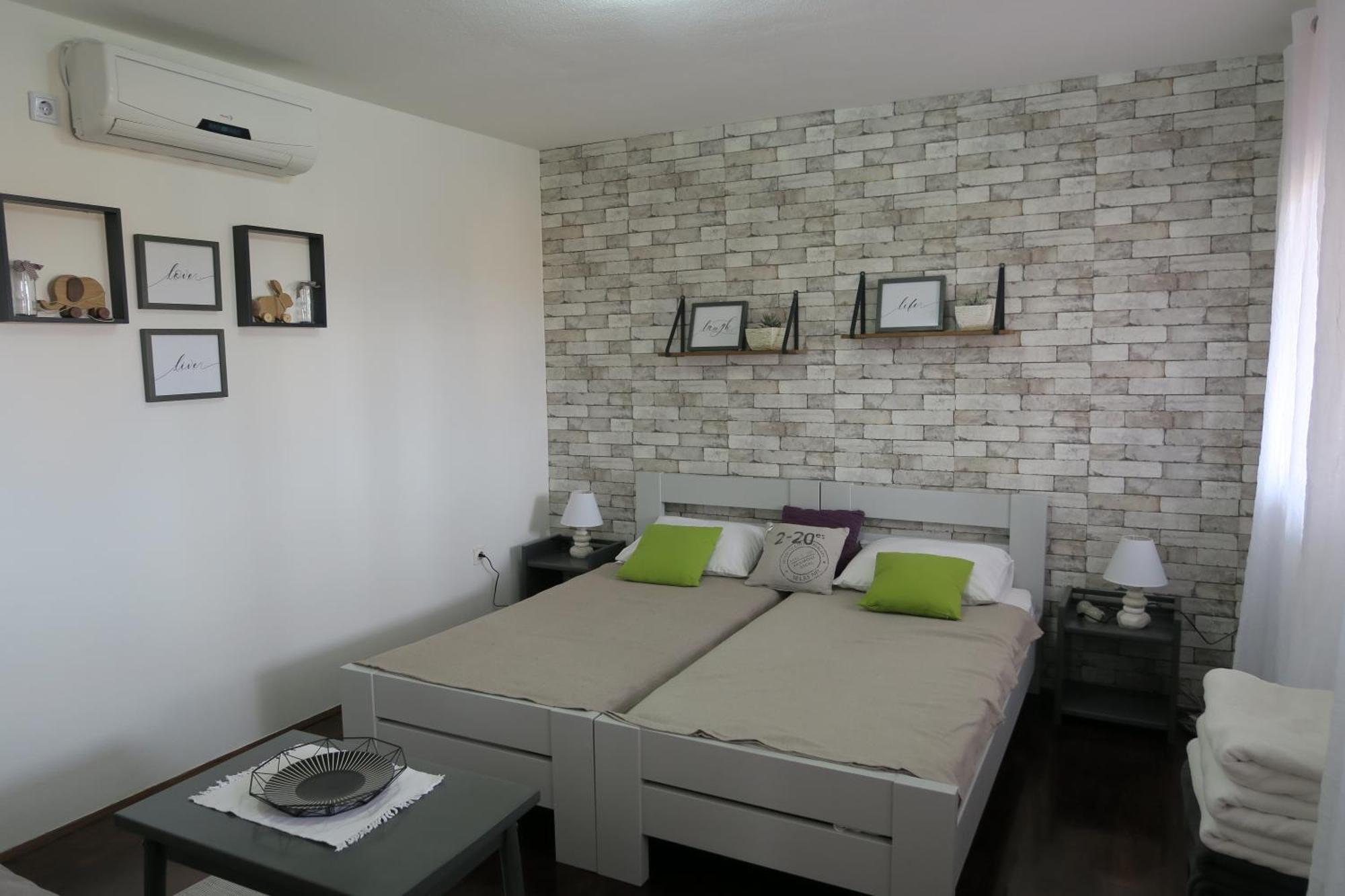 Apartments And Rooms Stefanac Slunj Bagian luar foto
