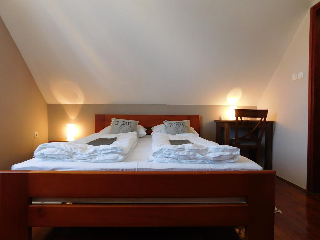 Apartments And Rooms Stefanac Slunj Bagian luar foto