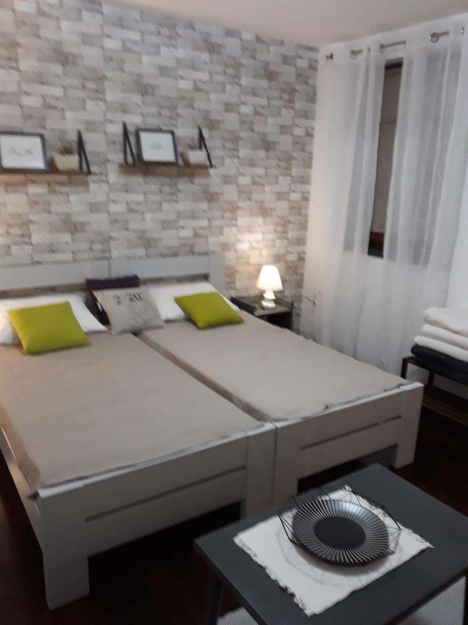 Apartments And Rooms Stefanac Slunj Bagian luar foto